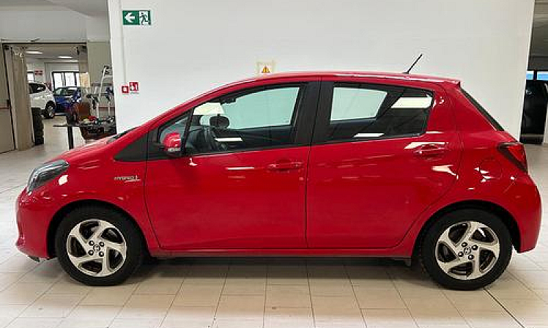 Toyota Yaris 5P 1.5H...