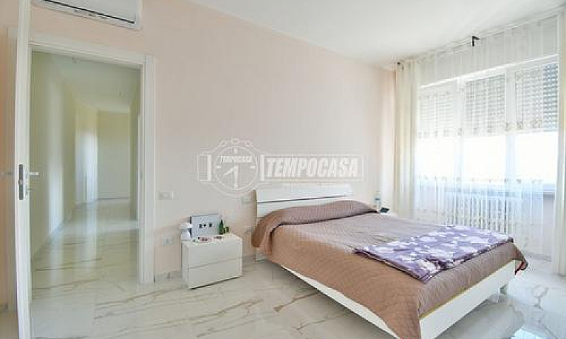 Appartamento Con 3 C...