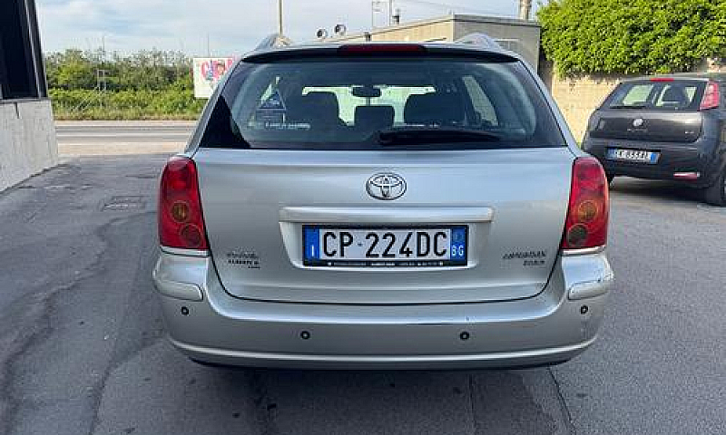 Toyota Avensis 2.0 D...