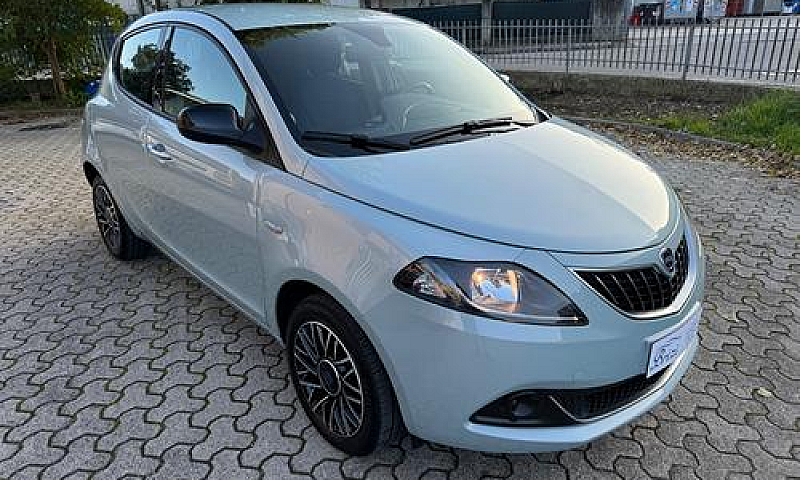 Lancia Ypsilon 1.0 F...