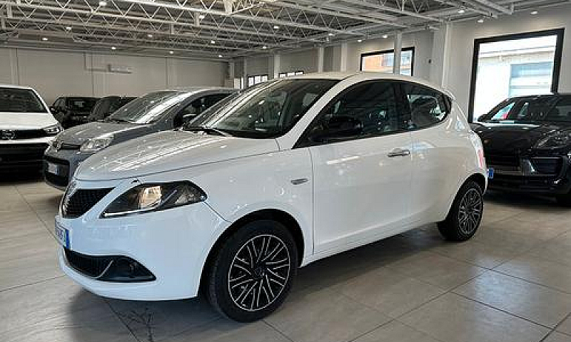 Lancia Ypsilon 1.0 F...