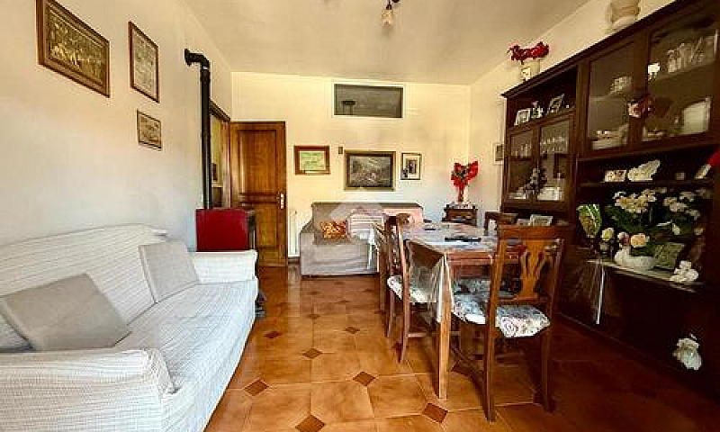 5 Locali A Gubbio...