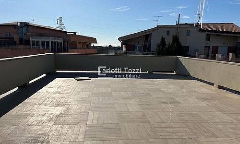 Rif.03643| Attico Gr...