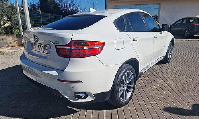 Vendo Bmw X6...