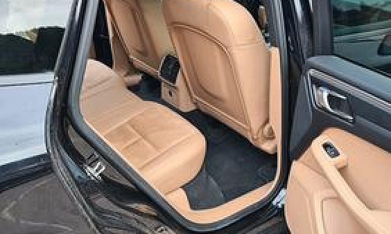 Porsche Macan - 2019...