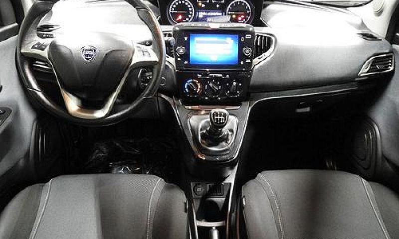 Lancia - Ypsilon - 1...