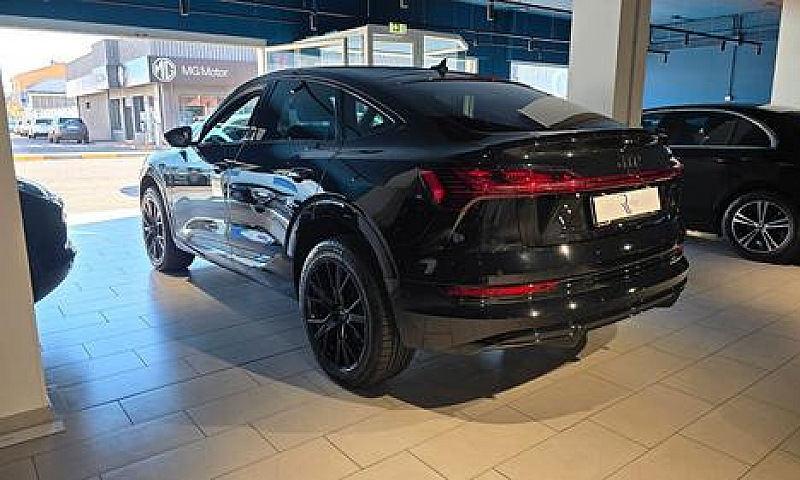 Audi Q8 E-Tron Spb 5...