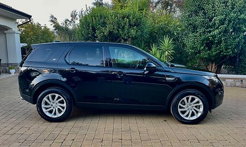 Land Rover Discovery...