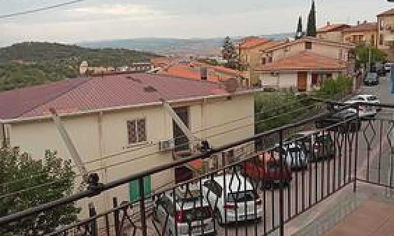 Appartamento Con Gar...