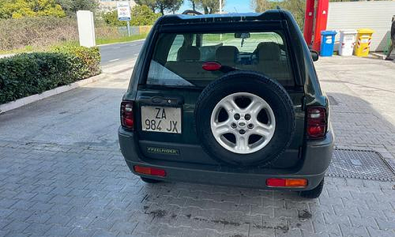 Land Rover Freelande...