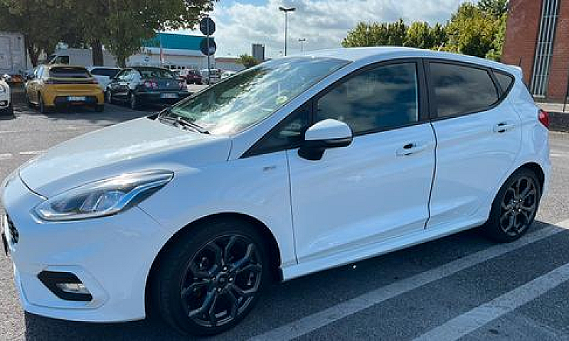 Ford Fiesta 1.1 St-L...