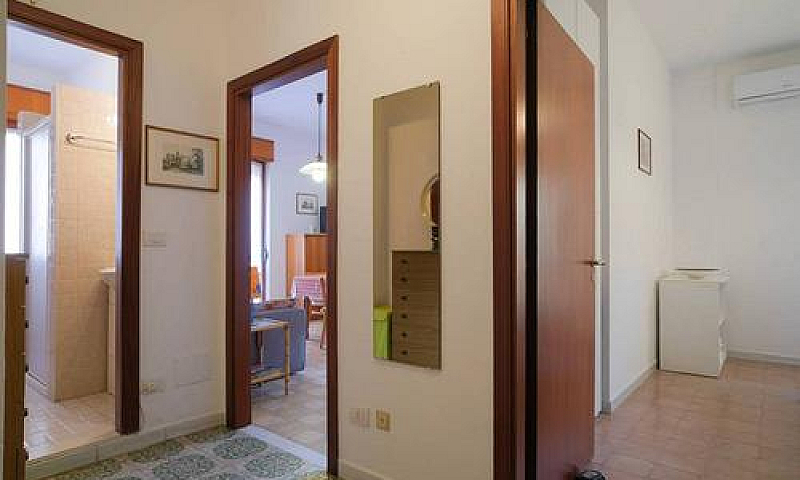 Appartamento Di 51 M...