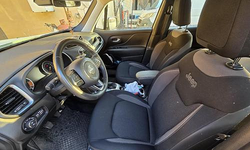 Jeep Renegade...