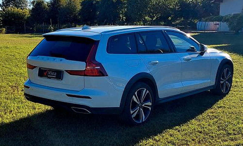 Volvo V60 Cross Coun...