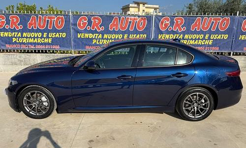 Alfa Romeo Giulia 2....