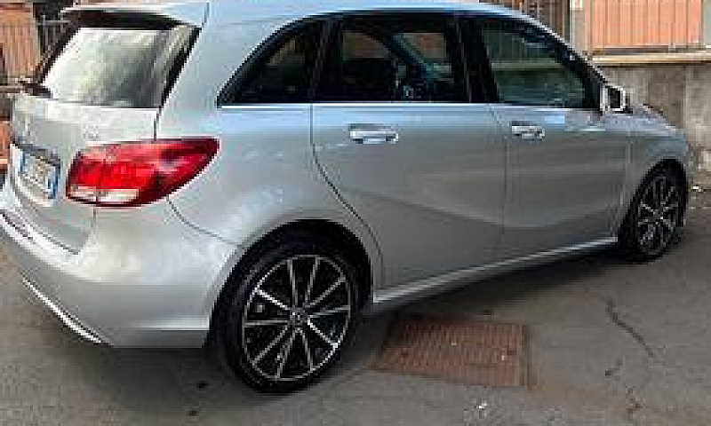 Mercedes Classe B...