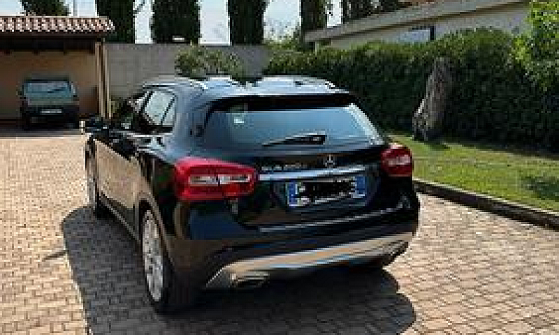 Mercedes Benz Gla 20...
