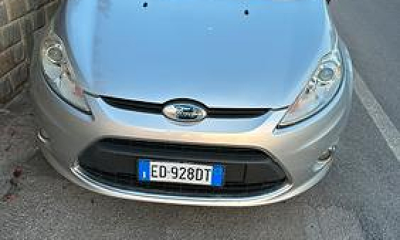 Ford Fiesta Titanium...