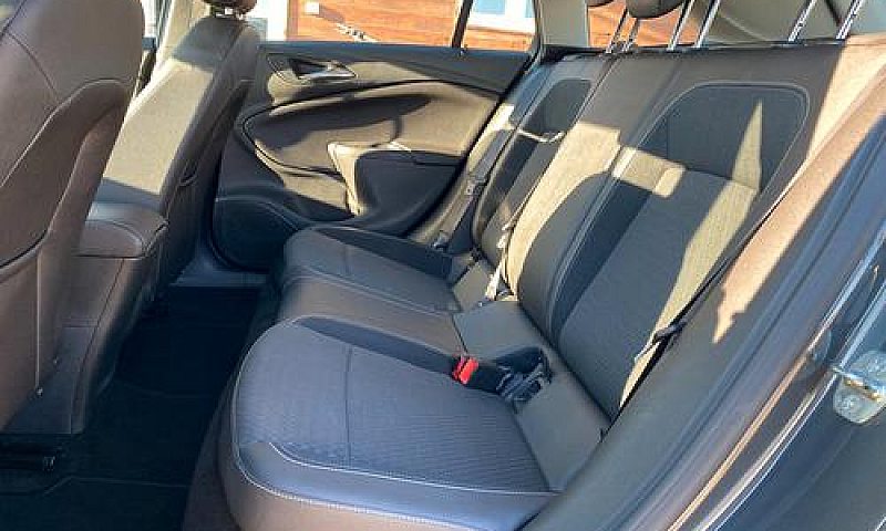 Opel Astra 1.6 Cdti ...