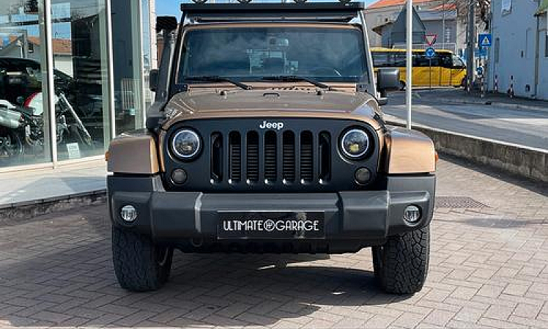 Jeep Wrangler Unlimi...