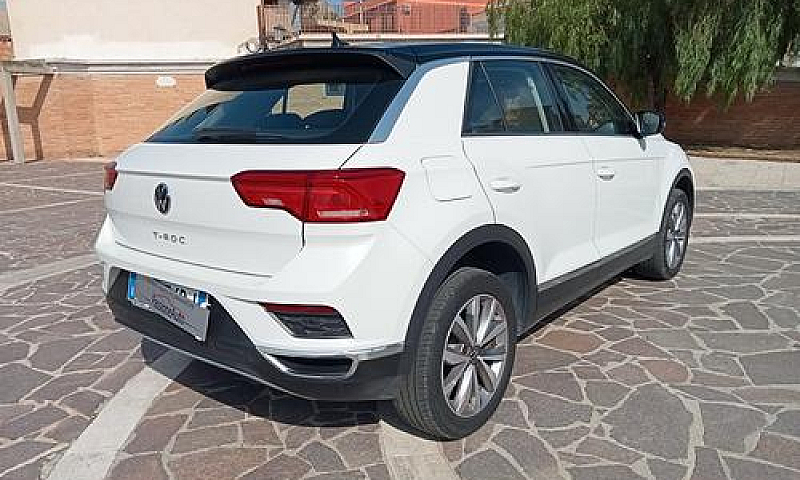 Volkswagen T-Roc 1.6...