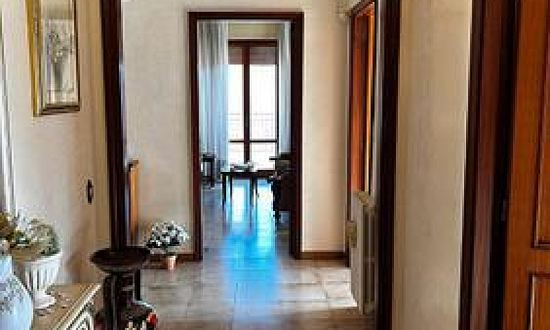 Attico Con Terrazzo ...