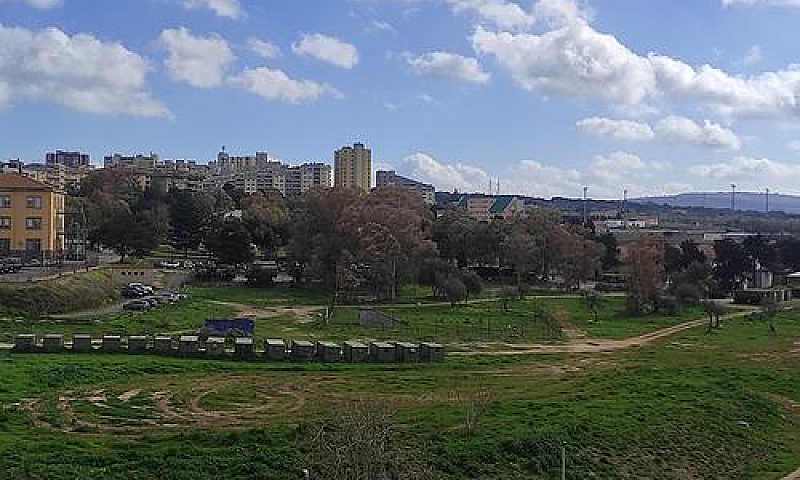 Zona Via Besta...