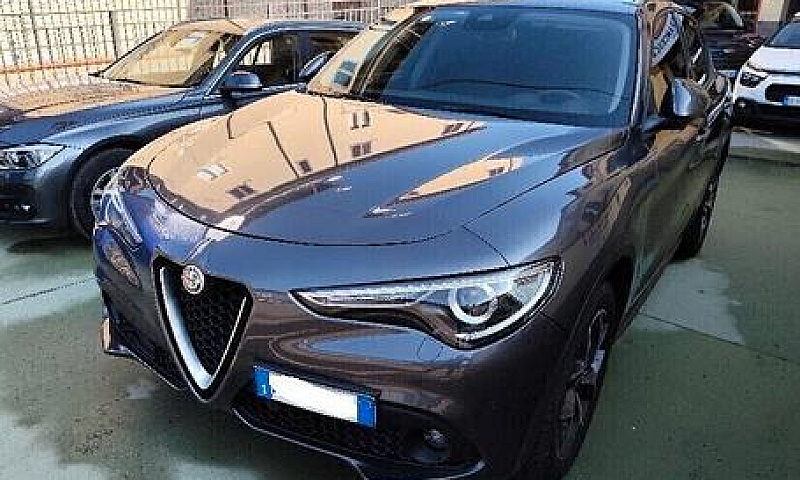 Alfa Romeo Stelvio 2...