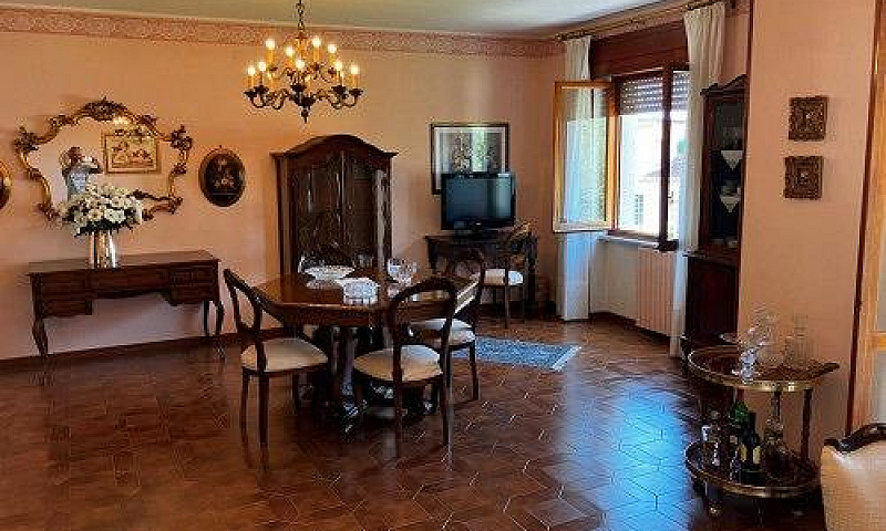 Appartamento Con Gia...