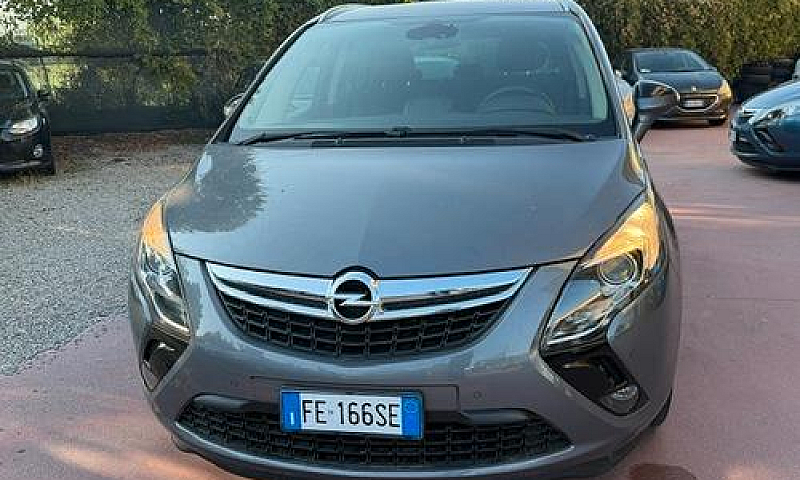 Opel Zafira Tourer 1...