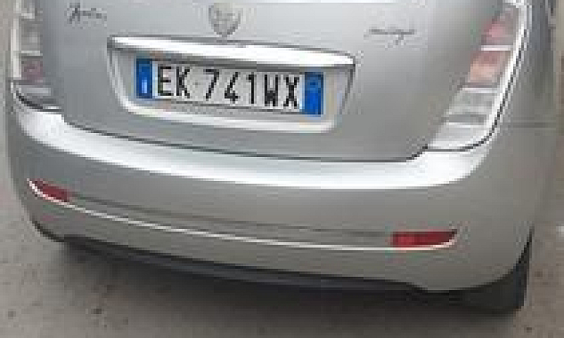 Lancia Ypsilon 2ª Se...
