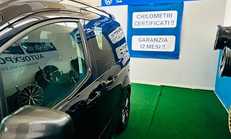 Ford Tourneo Courier...