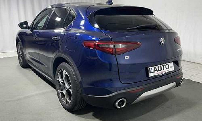 Alfa Romeo Stelvio 2...