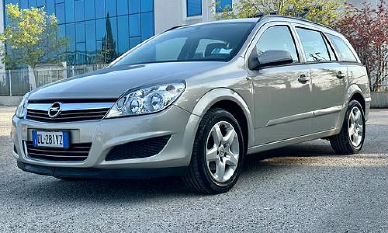 Opel Astra 1.4 16V T...