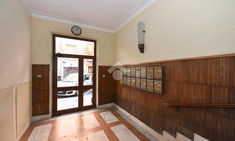 3 Locali A Cagliari...