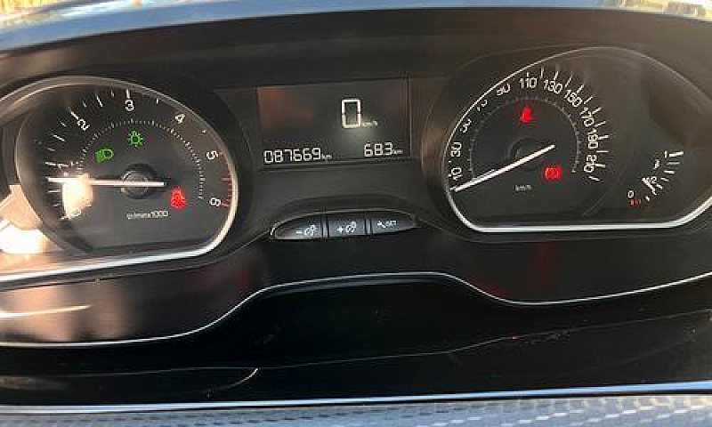 Peugeot 2008...