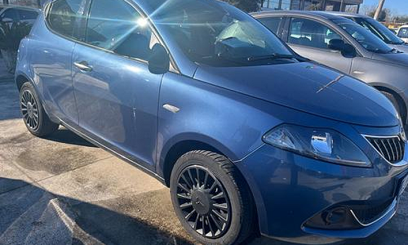 Lancia Ypsilon 1.0 F...