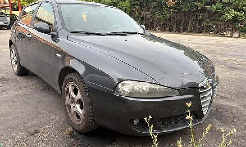 Alfa 147...