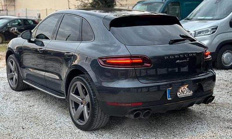 Porsche Macan 3.0 S ...