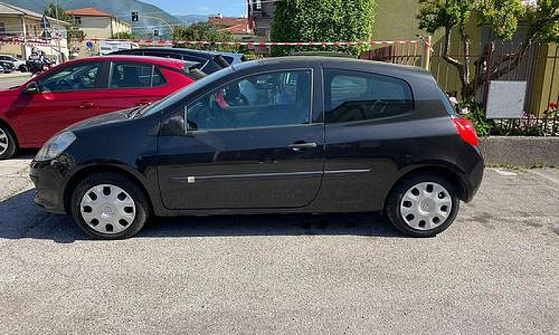 Renault Clio 1.2 16V...