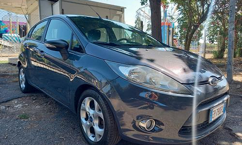 Ford Fiesta 1.4 93Cv...