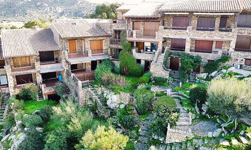 Residence Li Cunched...