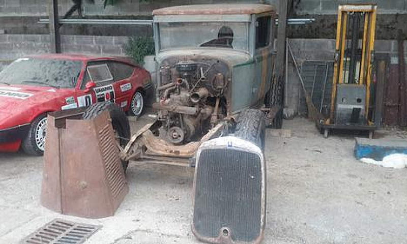Chrysler Plymouth 19...