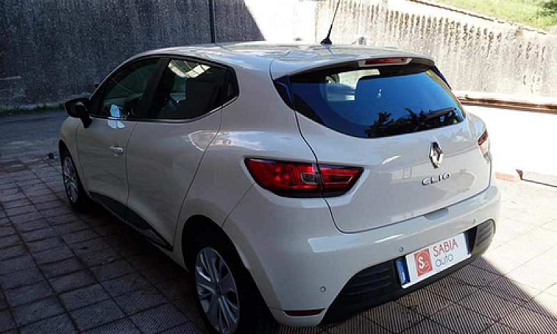 Renault Clio 1.5 Dci...
