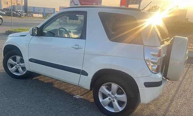 Suzuki Grand Vitara ...