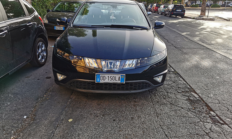 Honda Civic 1.8 I-Vt...