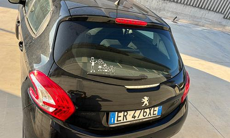 Peugeot 208 1.2 Vti ...