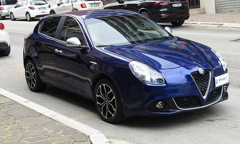 Alfa Romeo Giulietta...
