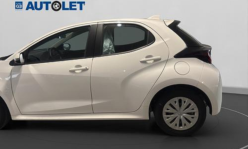 Toyota Yaris 1.0 5 P...