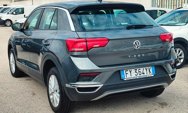 Volkswagen T-Roc 1.6...